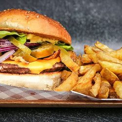 Burger De Bœuf Et Frites