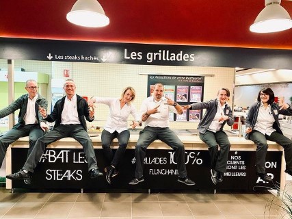 Le Personnel Travaillant Chez Flunch